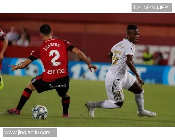 维尼修斯左脚技术解析:世界级边锋的突破与进攻艺术 维尼修斯左脚技术解析:世界级边锋的突破与进攻艺术