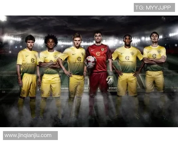 高清足球明星摆件图片欣赏展现运动魅力与艺术之美 高清足球明星摆件图片欣赏展现运动魅力与艺术之美